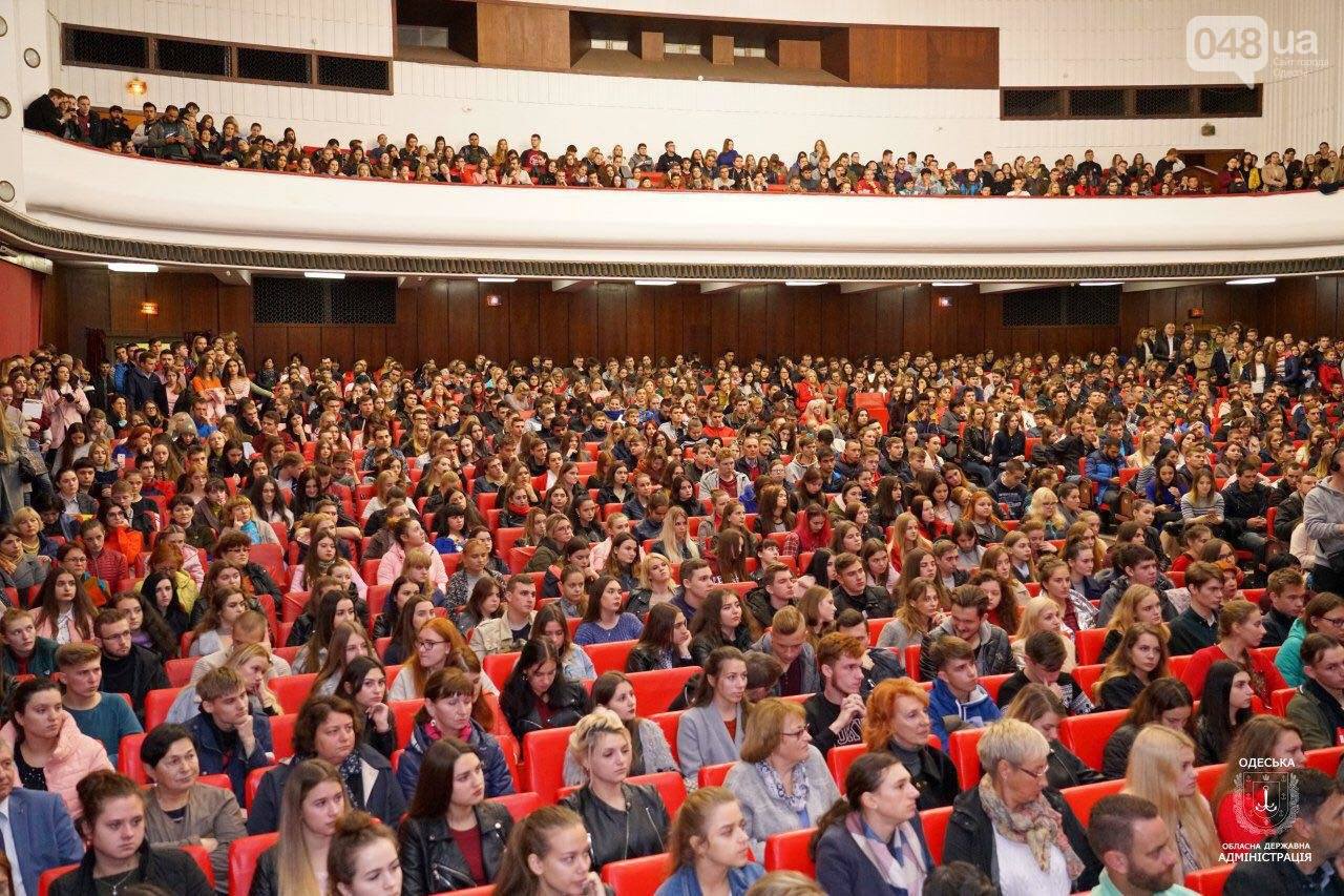 <strong>LifeWithoutBorders2018</strong>