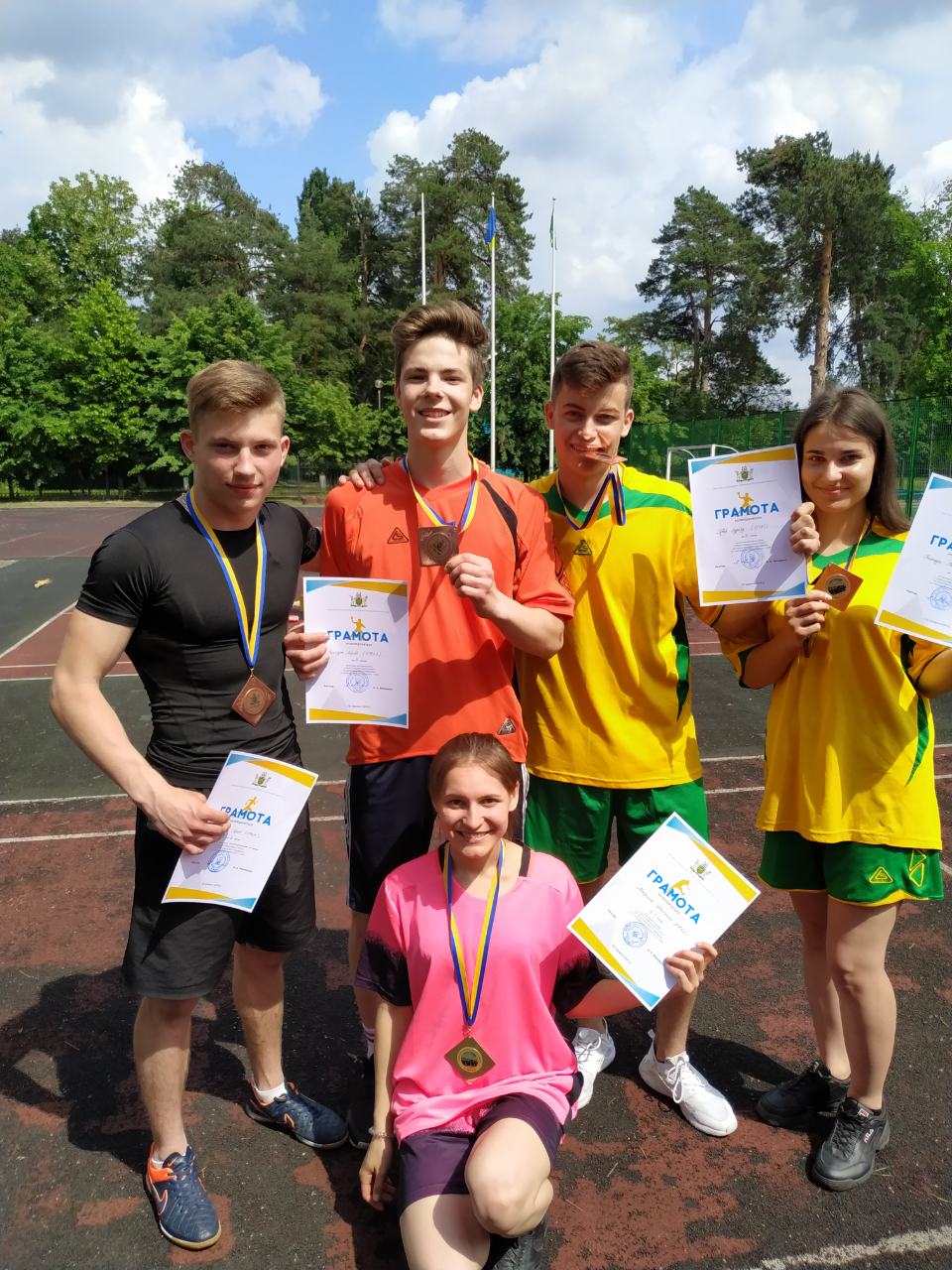 <strong>igrispivdruzhnosti2019</strong>